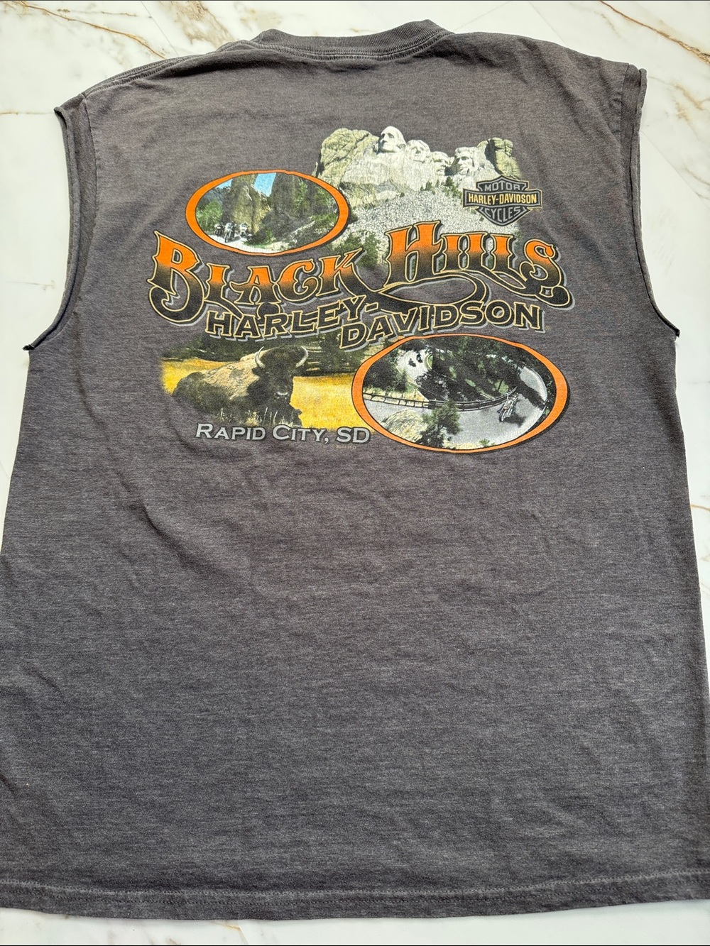 Harley Davidson Black Hills T Shirt Rapid City SD Sz  L Gray Mt Rushmore Cut Off